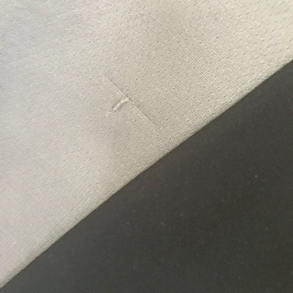 (A) Men’s Nike Pull Over sweatshirt - Picture 3 of 5